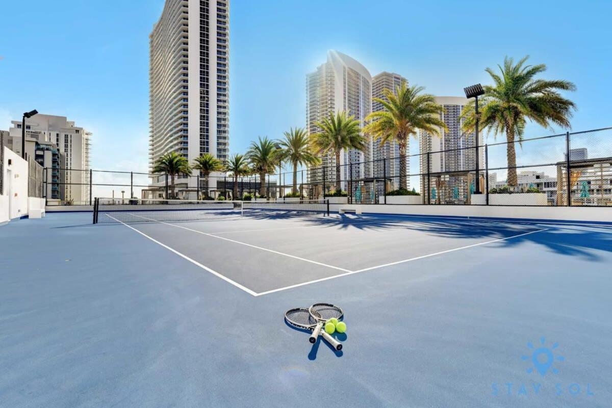 Coastal Relaxation - Parking Included - Amazing Pools Apartment Hollywood Exterior foto