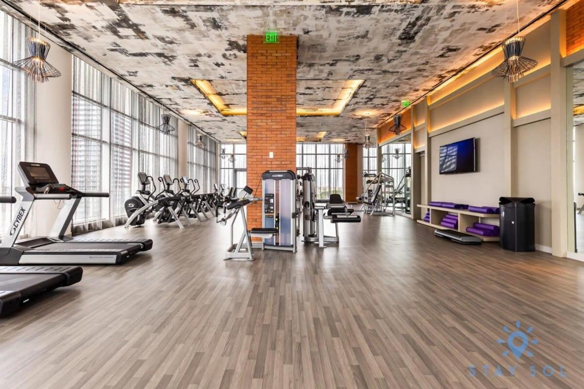 Coastal Relaxation - Parking Included - Amazing Pools Apartment Hollywood Exterior foto